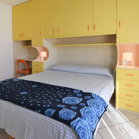 Solmare-45 By Interhome * Rosapineta